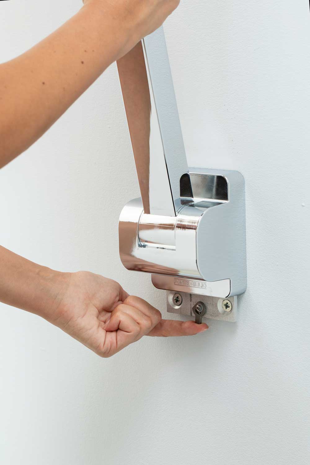 HUG Folding and Removable Grab Bars