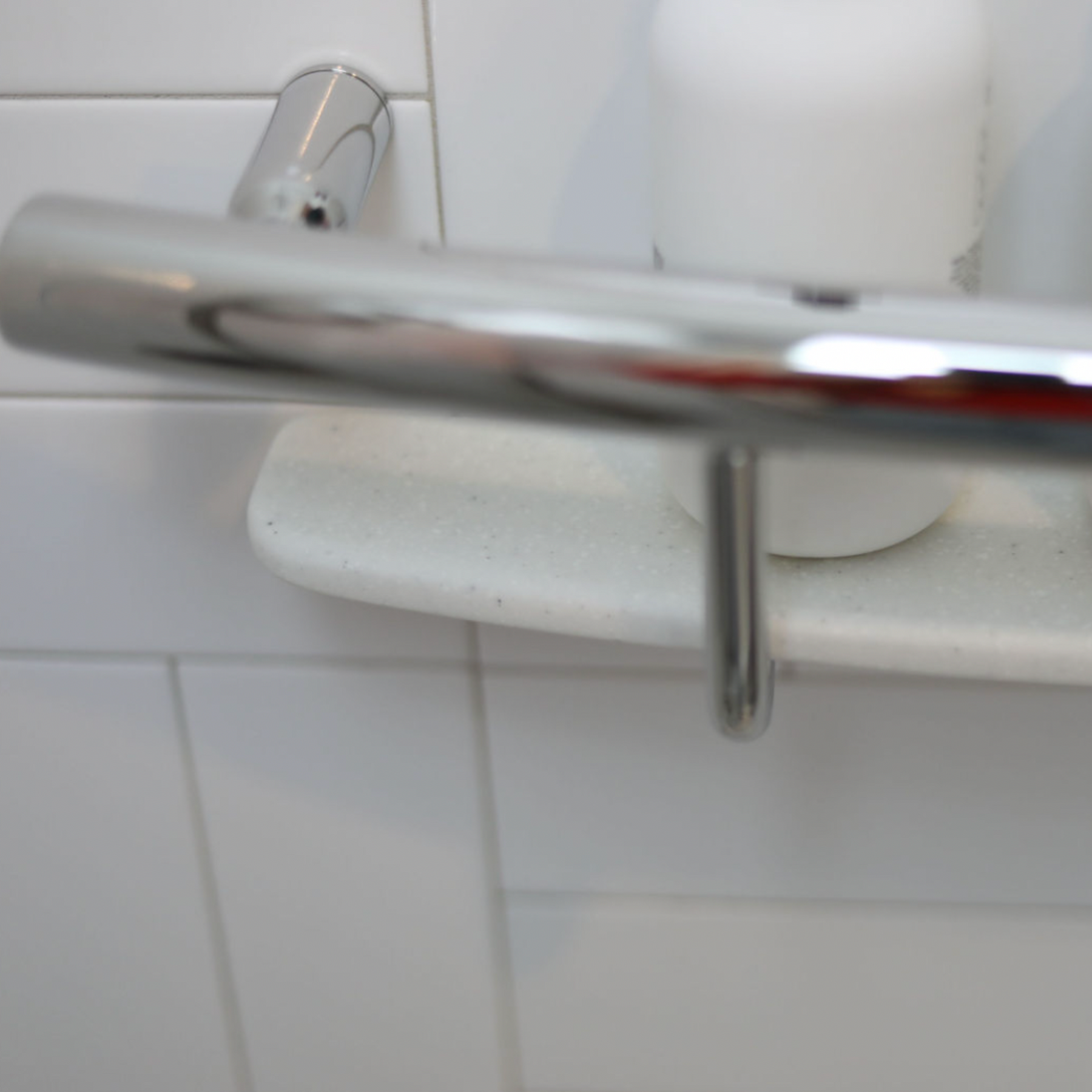 Invisia Shampoo Shelf Grab Bar