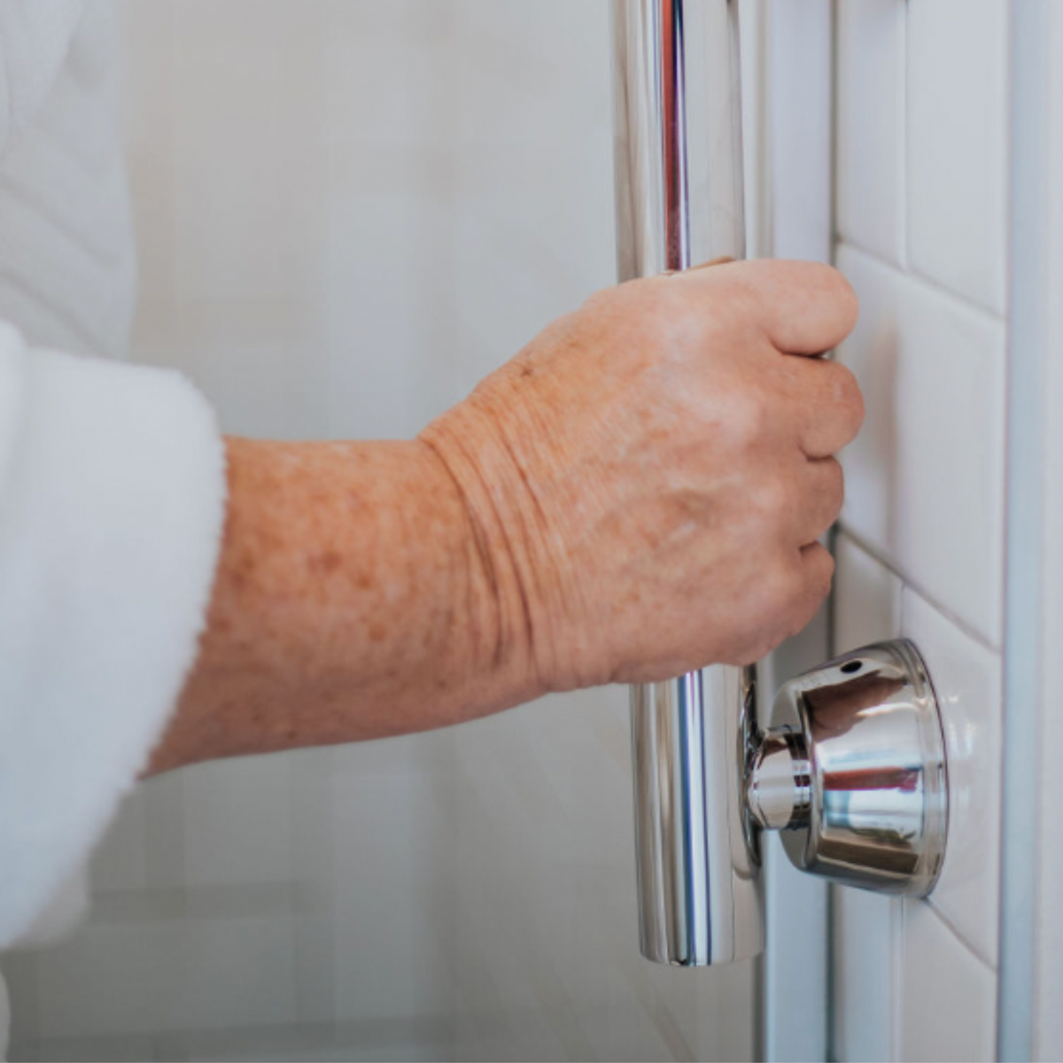 Invisia Linear Grab Bar - 18"