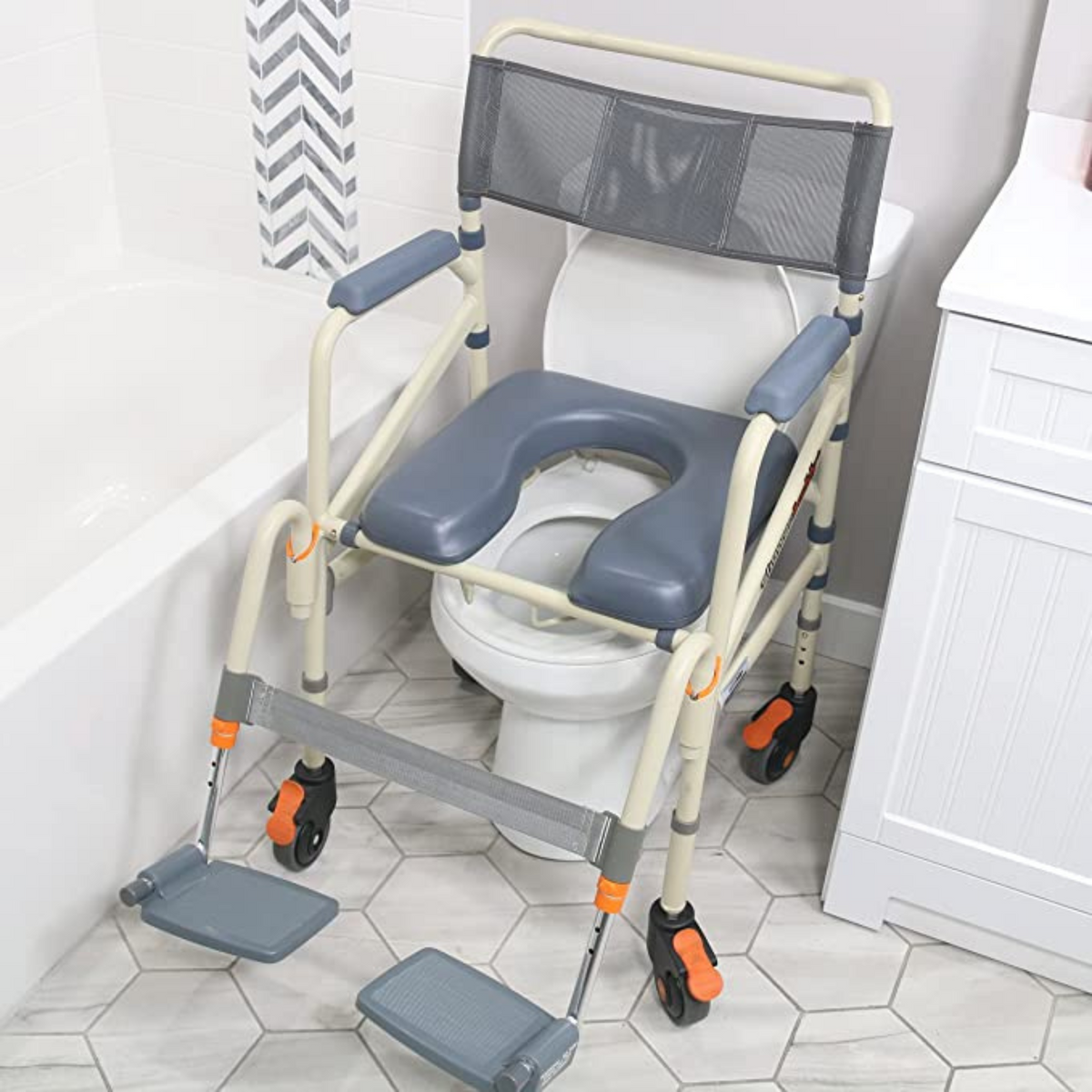 Movable and Foldable Showerbuddy